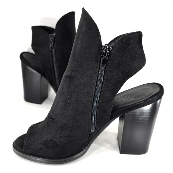 Charlotte Russe Alba Black Vegan Suede, Open Toe, Block Heel Women's Size 7M - Picture 4 of 11